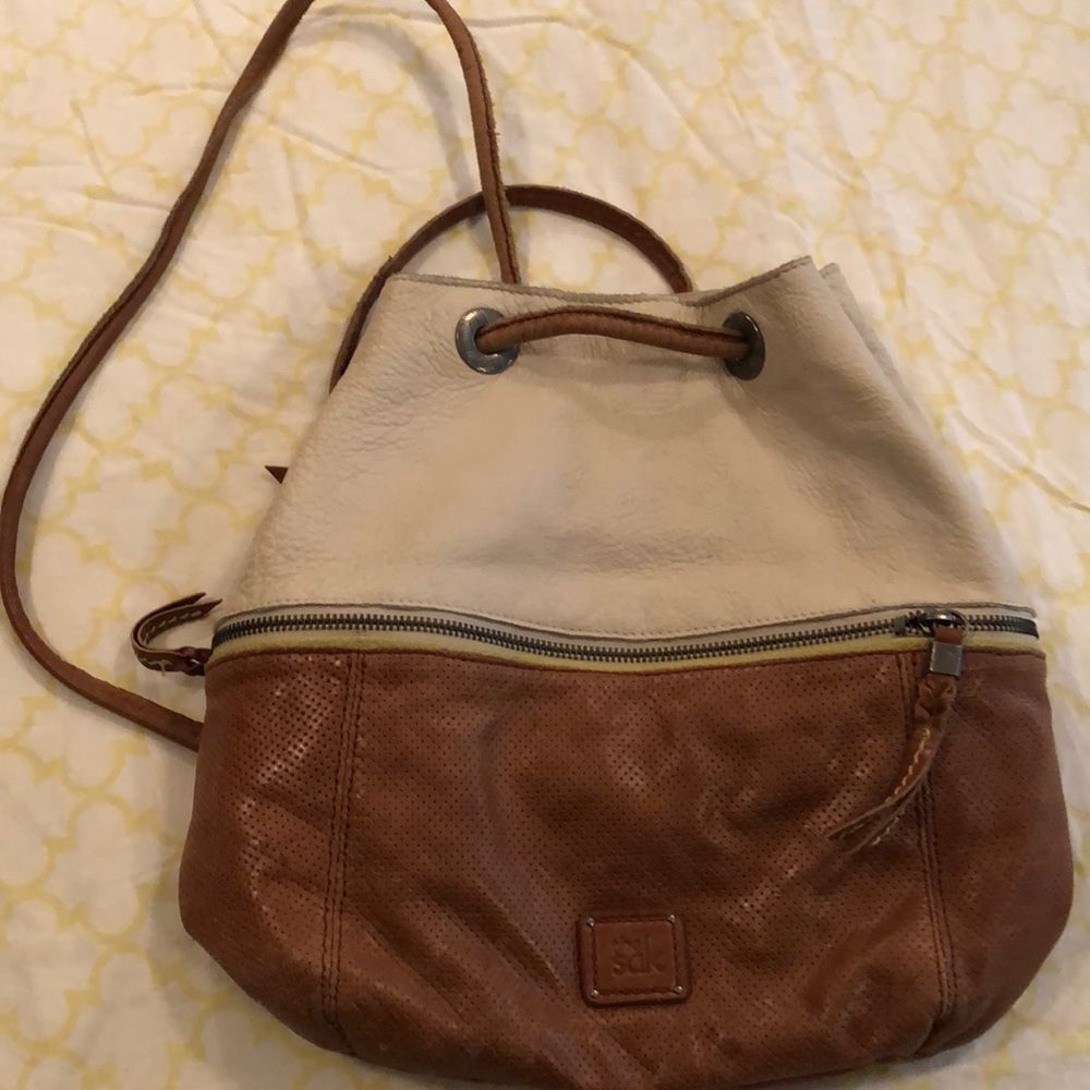 The Sak bag/backpack.